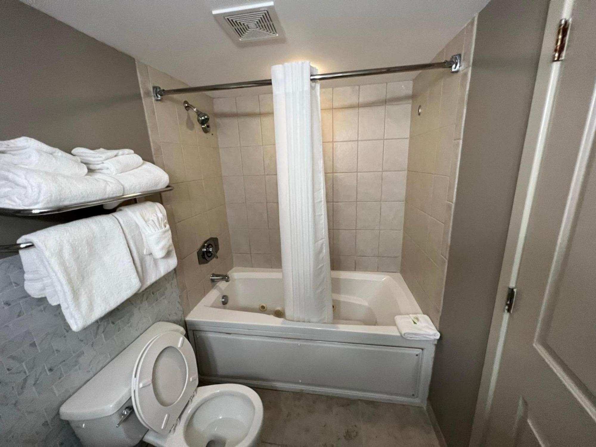 107 S Ocean Blvd, 0308 - Ocean Front Sleeps 6 Villa Myrtle Beach Ngoại thất bức ảnh